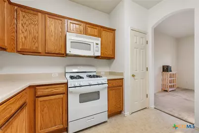 804 Estancia Way, Leander, TX 78641 - Photo 8