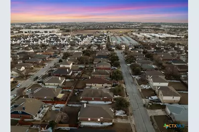 804 Estancia Way, Leander, TX 78641 - Photo 32