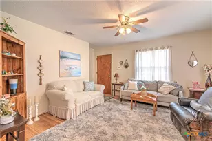 907 S 39th St, Temple, TX 76504 - Photo 10