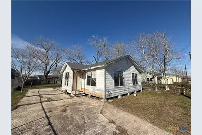 731 W Live Oak Street, Port Lavaca, TX 77979 - Photo 2