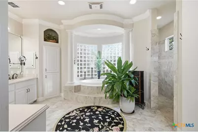 133 Mariposa Loop, New Braunfels, TX 78132 - Photo 18