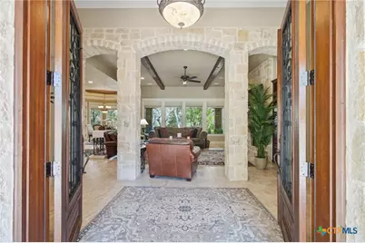 133 Mariposa Loop, New Braunfels, TX 78132 - Photo 6