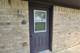 1495 W Bayshore Dr, Palacios, TX 77465 - Photo 10