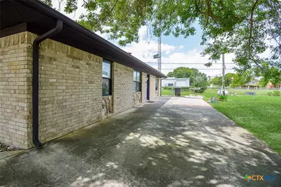 1495 W Bayshore Drive, Palacios, TX 77465 - Photo 6