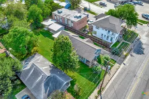 1303 E North St, Victoria, TX 77901 - Photo 4