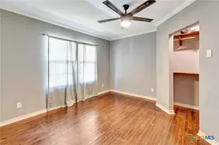 1303 E North St, Victoria, TX 77901 - Photo 22