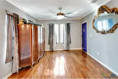 1303 E North Street, Victoria, TX 77901 - Photo 6