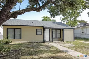 2204 E Colorado St, Victoria, TX 77901 - Photo 2