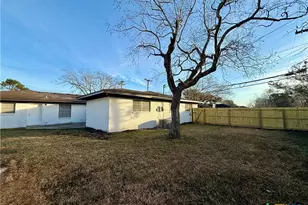 2407 E Airline Rd, Victoria, TX 77901 - Photo 38