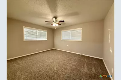 2407 E Airline Road, Victoria, TX 77901 - Photo 20