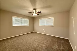 2407 E Airline Rd, Victoria, TX 77901 - Photo 20