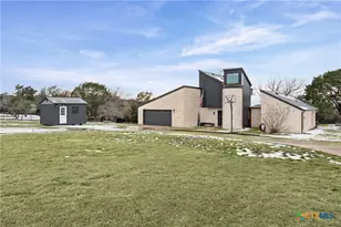 7114 N Lakeview Dr, Salado, TX 76571 - Photo 4