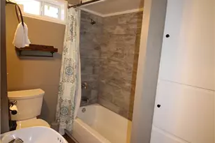 516 E Mountain St, Seguin, TX 78155 - Photo 10