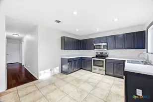 2030 Castleberry Ridge, New Braunfels, TX 78130 - Photo 18