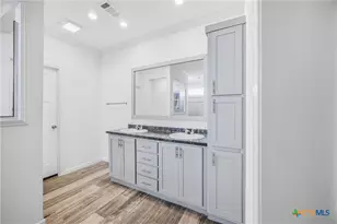 653 Co Rd 390, Gonzales, TX 78629 - Photo 18