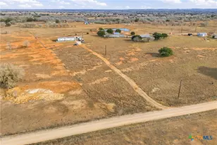 653 Co Rd 390, Gonzales, TX 78629 - Photo 32