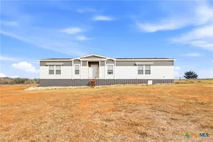 653 Co Rd 390, Gonzales, TX 78629 - Photo 4
