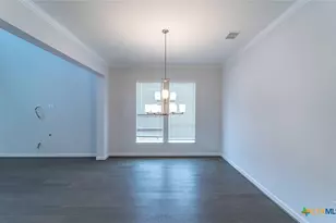 208 Lodestone Ln, Lakeway, TX 78738 - Photo 10