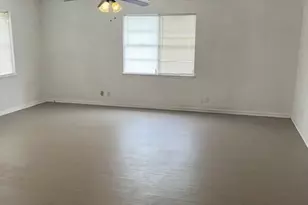 208 E Voelter Ave, Killeen, TX 76541 - Photo 2