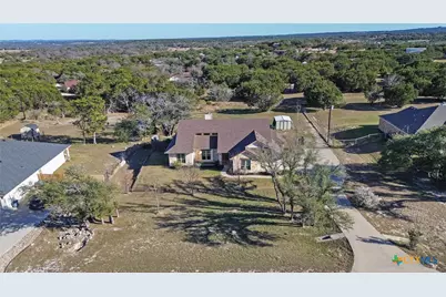 329 Sunrise Hills, Lampasas, TX 76550 - Photo 4