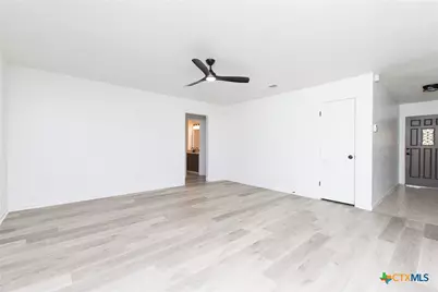 1609 Hughes Avenue, Copperas Cove, TX 76522 - Photo 4