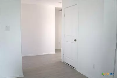 809 Riviera Court, Seguin, TX 78155 - Photo 6