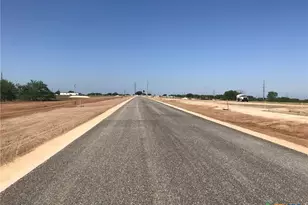 3071 Vista Rdg, Seguin, TX 78155 - Photo 2