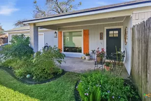 111 Avant Garde Dr, Victoria, TX 77901 - Photo 2