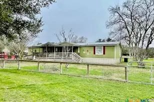 103 Forest View Dr, Victoria, TX 77905 - Photo 6