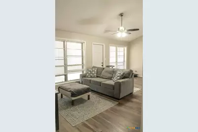 204 Timberlane Drive, Victoria, TX 77901 - Photo 6