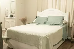 204 Timberlane Dr, Victoria, TX 77901 - Photo 10