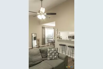 204 Timberlane Drive, Victoria, TX 77901 - Photo 8