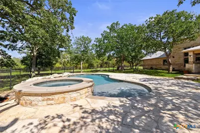 1130 Eastern Oaks, Florence, TX 76527 - Photo 38