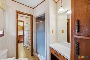 890 State Hwy 95, Yoakum, TX 77995 - Photo 18