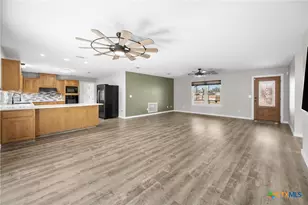 433 W Klein Rd, New Braunfels, TX 78130 - Photo 12