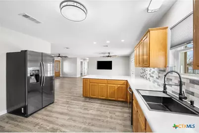 433 W Klein Road, New Braunfels, TX 78130 - Photo 16