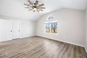 433 W Klein Rd, New Braunfels, TX 78130 - Photo 20