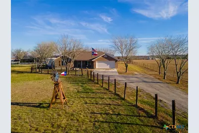 433 W Klein Road, New Braunfels, TX 78130 - Photo 1