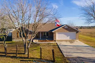 433 W Klein Rd, New Braunfels, TX 78130 - Photo 2