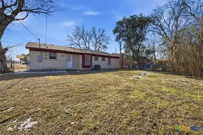 3901 Hiland Drive, Beverly Hills, TX 76711 - Photo 14