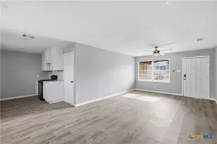 3901 Hiland Dr, Beverly Hills, TX 76711 - Photo 2