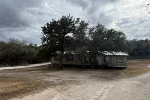136 Sonnyland Dr, Canyon Lake, TX 78133 - Photo 1