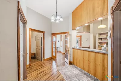 501 W Grand Avenue, Yoakum, TX 77995 - Photo 12