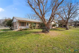 318 Craddock Ave, San Marcos, TX 78666 - Photo 24