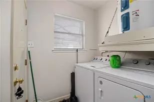 318 Craddock Ave, San Marcos, TX 78666 - Photo 12