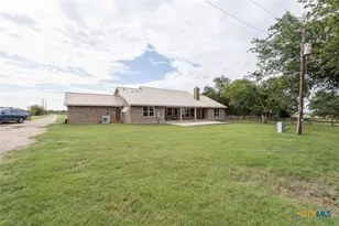 424 N Crawford Ln, Bartlett, TX 76511 - Photo 28
