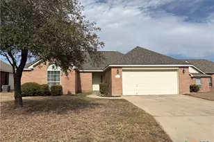 915 Neuberry Cliffe, Temple, TX 76502 - Photo 2