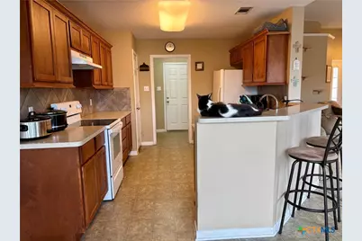 915 Neuberry Cliffe, Temple, TX 76502 - Photo 6