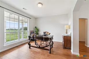 424 N Crawford Ln, Bartlett, TX 76511 - Photo 14