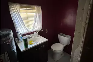 1109 E Power, Victoria, TX 77901 - Photo 10